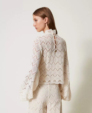 Bluse aus Makrameespitze