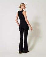 Flare-Hose mit geometrischem Motiv