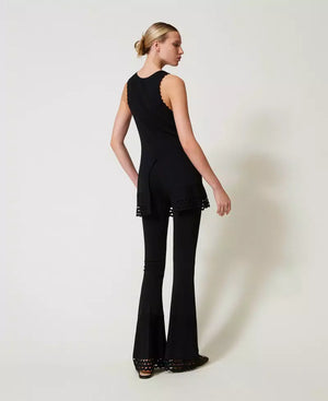 Flare-Hose mit geometrischem Motiv