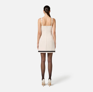 Kleid aus doppellagigem Stretch-Crêpe-Stoff mit gestickter Jakobsmuschel