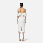 Kleid aus Duchesse mit 3D-Ausschnitt