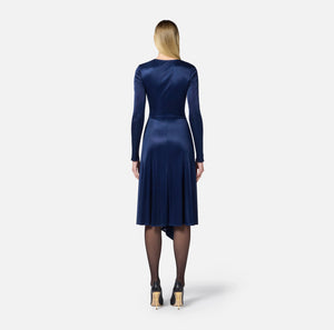 Asymmetrisches Kleid aus glänzendem Jersey