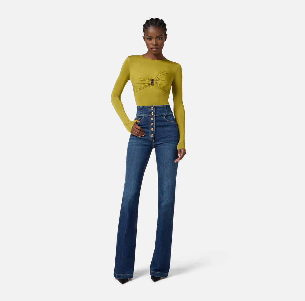 Hochgeschnittene Jeans mit Knöpfen 390,0